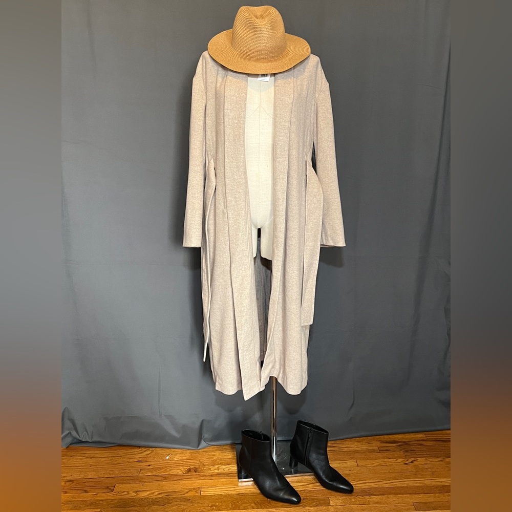 Vince Open-Front Lightweight Trench Coat in Light Beige
